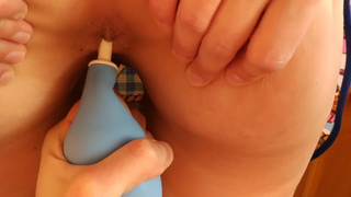 Развел молодую подругу на анал и трахнул в очко