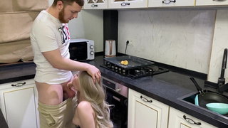 Мастурбируют девушке смотреть секс видео онлайн