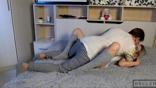 Порно актриса Belleniko