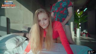 Сосед, наполни спермой меня ?? А то вернулась из бара без мужика