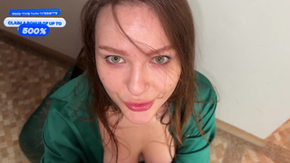 Наглая начальница пришла ко мне и заставила трахать ее - пиздец, а ведь жена могла застукать