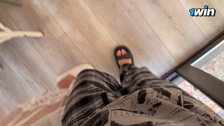 Ну что ж ты дрочишь там, сосед? Я трахаться хочу, прям сил нет