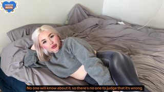 Моя сперма у неё во рту.. Батя ж не узнает, что я ебал его жену