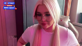 В презике безопасно — уговаривал он... Я дала, но порвался гондон