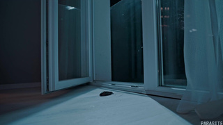 Заразилась вирусом сексо-эпидемии, теперь у неё бешенство матки ??