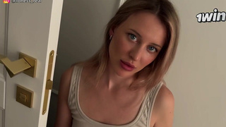 Ого, голыми сиськами меня соблазняет ?? А ведь у сестры есть парень